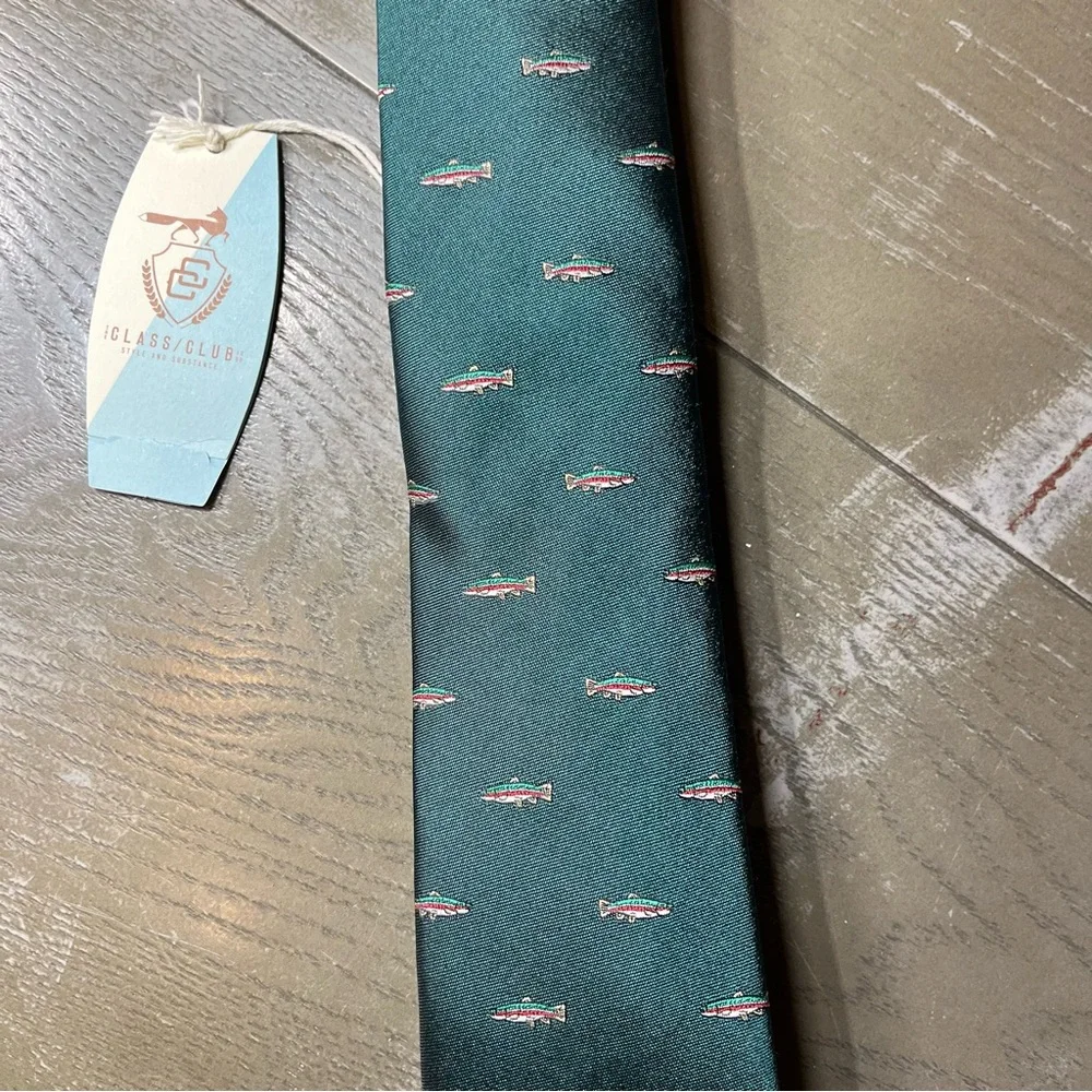 Class Club Boys Hunter Green Tan Red Fish Tie NWT Silk Blend Classic